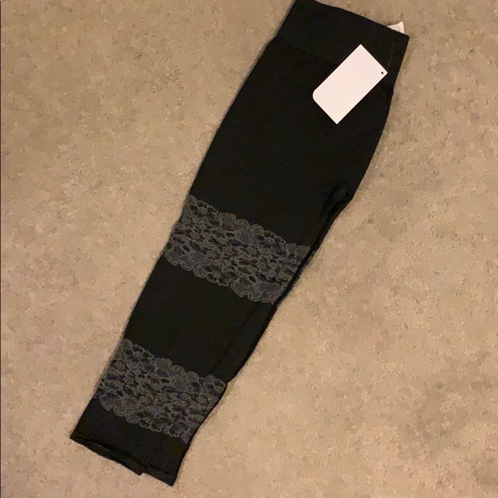 Fabletics noseam leggings